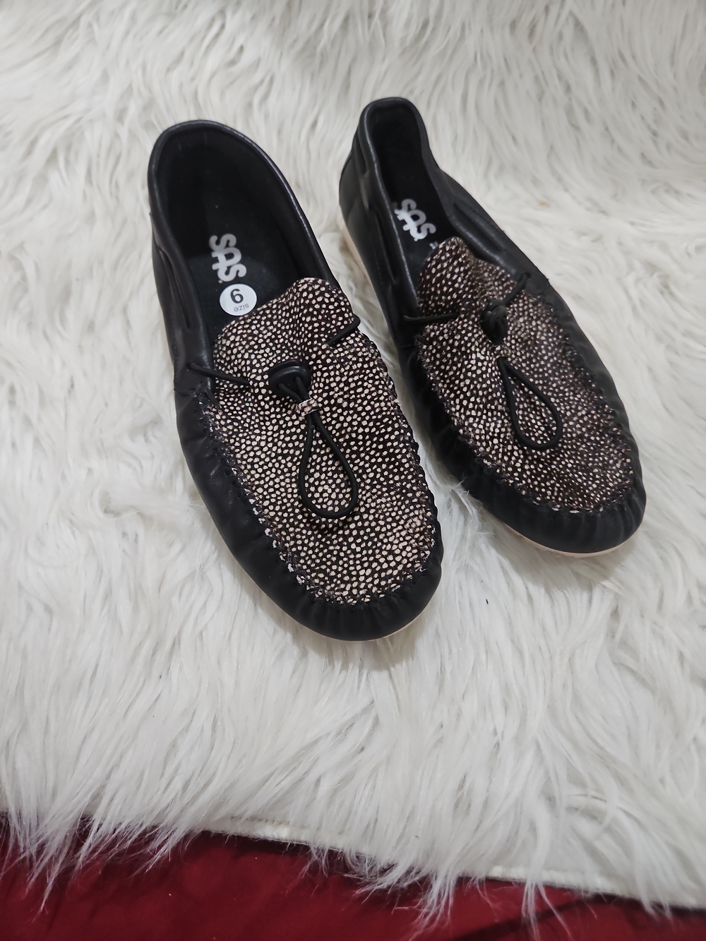 SAS Black Loafer Moccasins with Metallic Pebble Top Sz 9